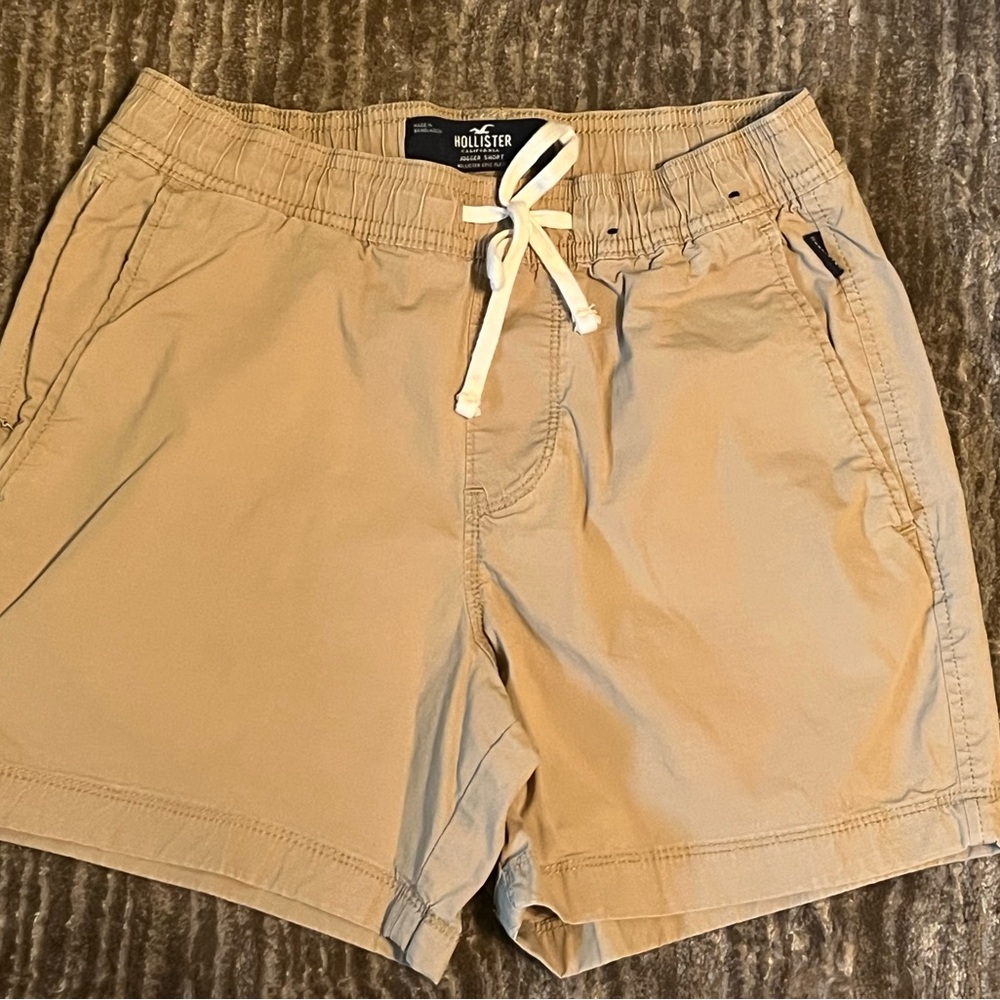 Hollister men’s jogger shorts size XS tan